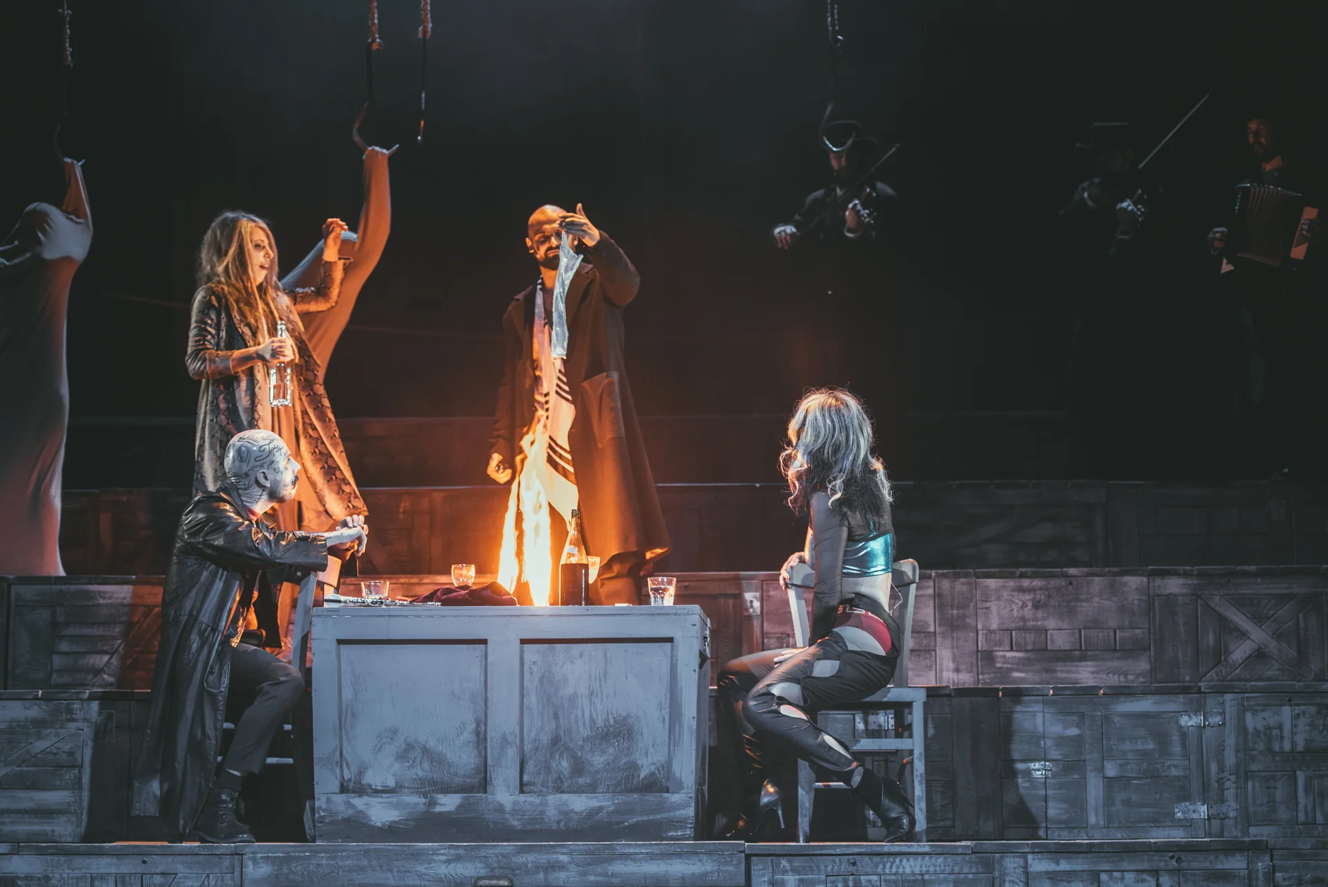 "Sztukmistrz z miasta Lublina"  - scena zbiorowa ze spektaklu 