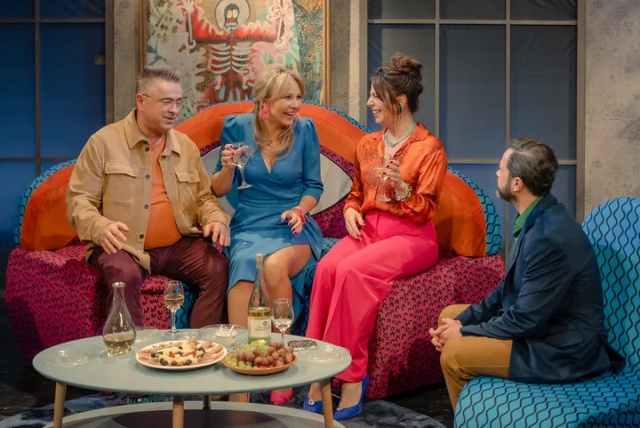 Spektakl "Sąsiedzi z góry"